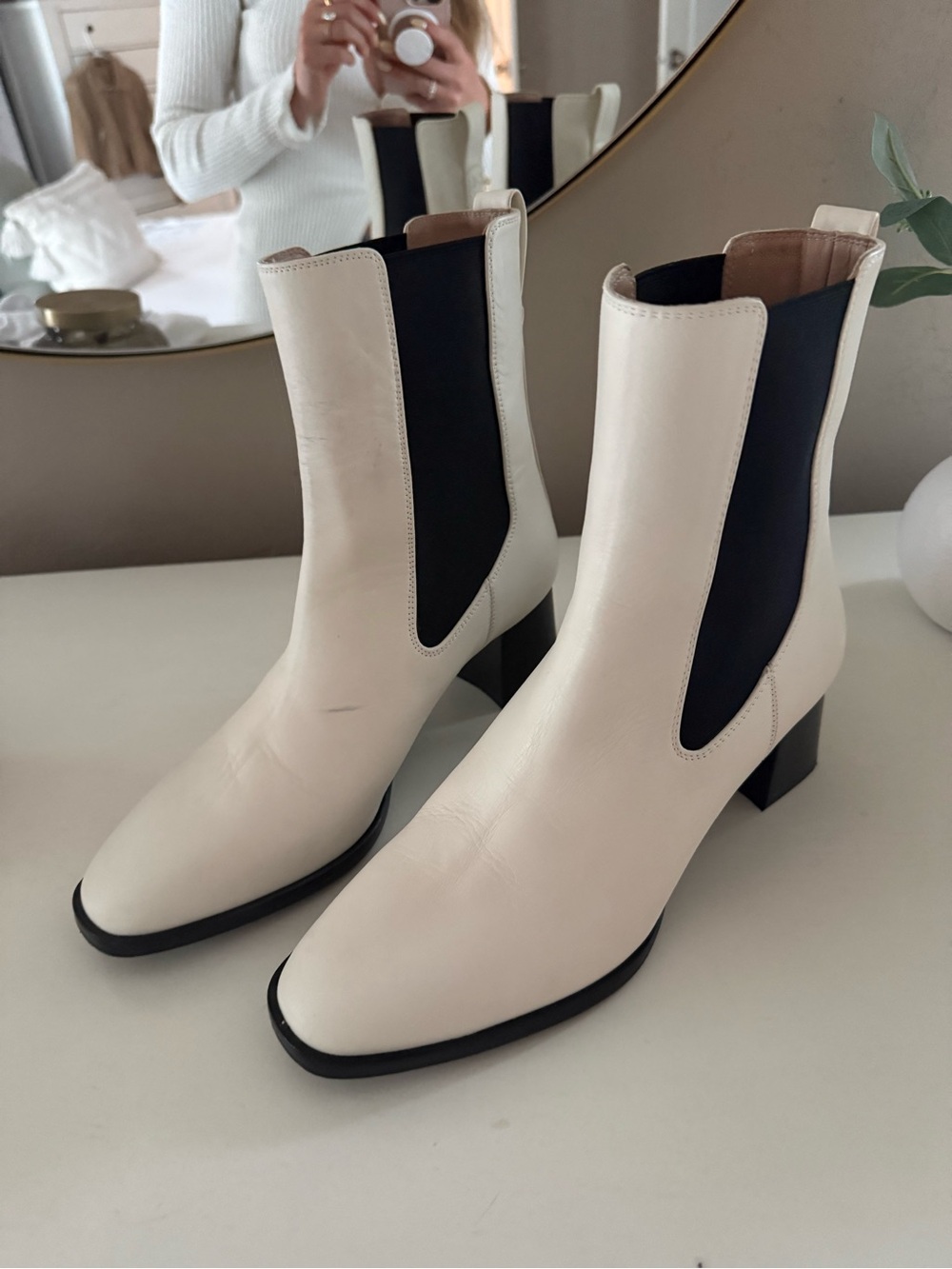 Inez Caro Chelsea Boot